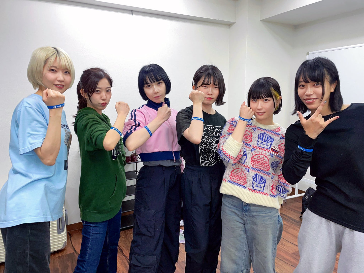 水クレラバーバンド